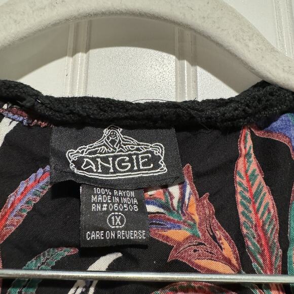 Angie Black Floral Lace Kimono Plus Size 1X - Picture 4 of 5